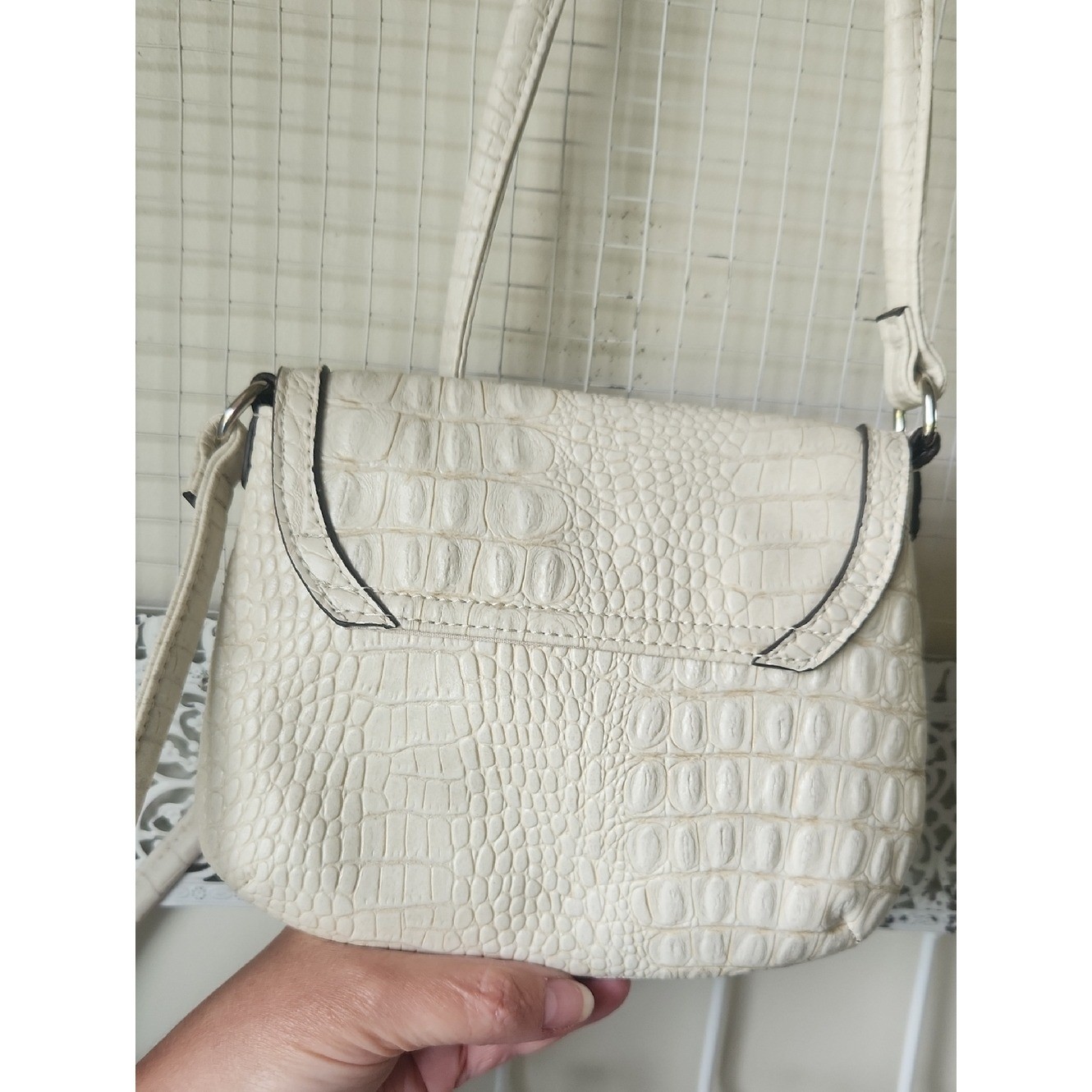 Vegan Croc-Embossed Small Crossbody Shoulder Bag