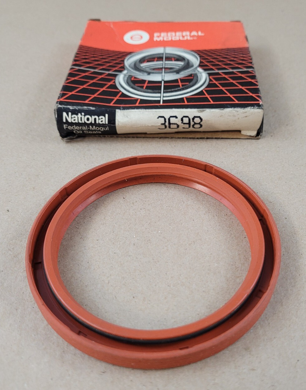 1 New Federal Mogul National Oil Seal 3698 Oil Seal