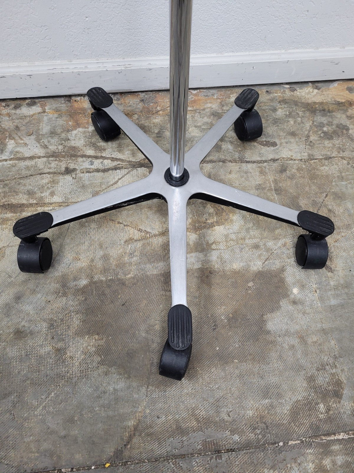 5 Leg IV Pole Stainless W/ 4 Hooks 53"-92"