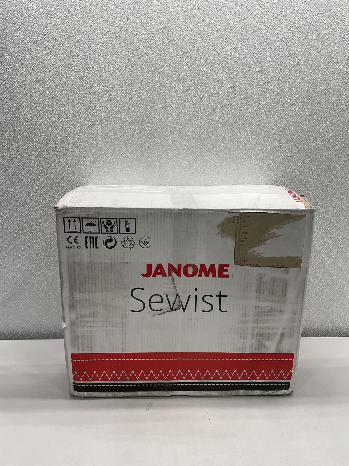 Janome Sewist 725S White Sewing Machine - New