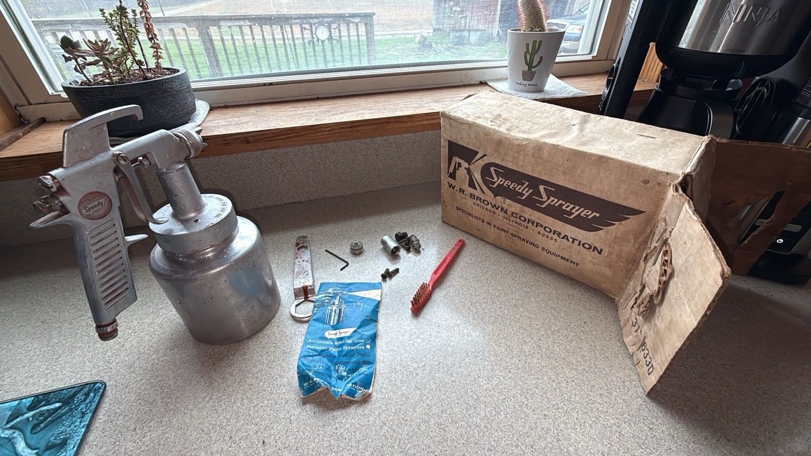 Vintage Speedy Sprayer WR Brown Model 312 Paint Spray Gun w/ Cup Box Parts