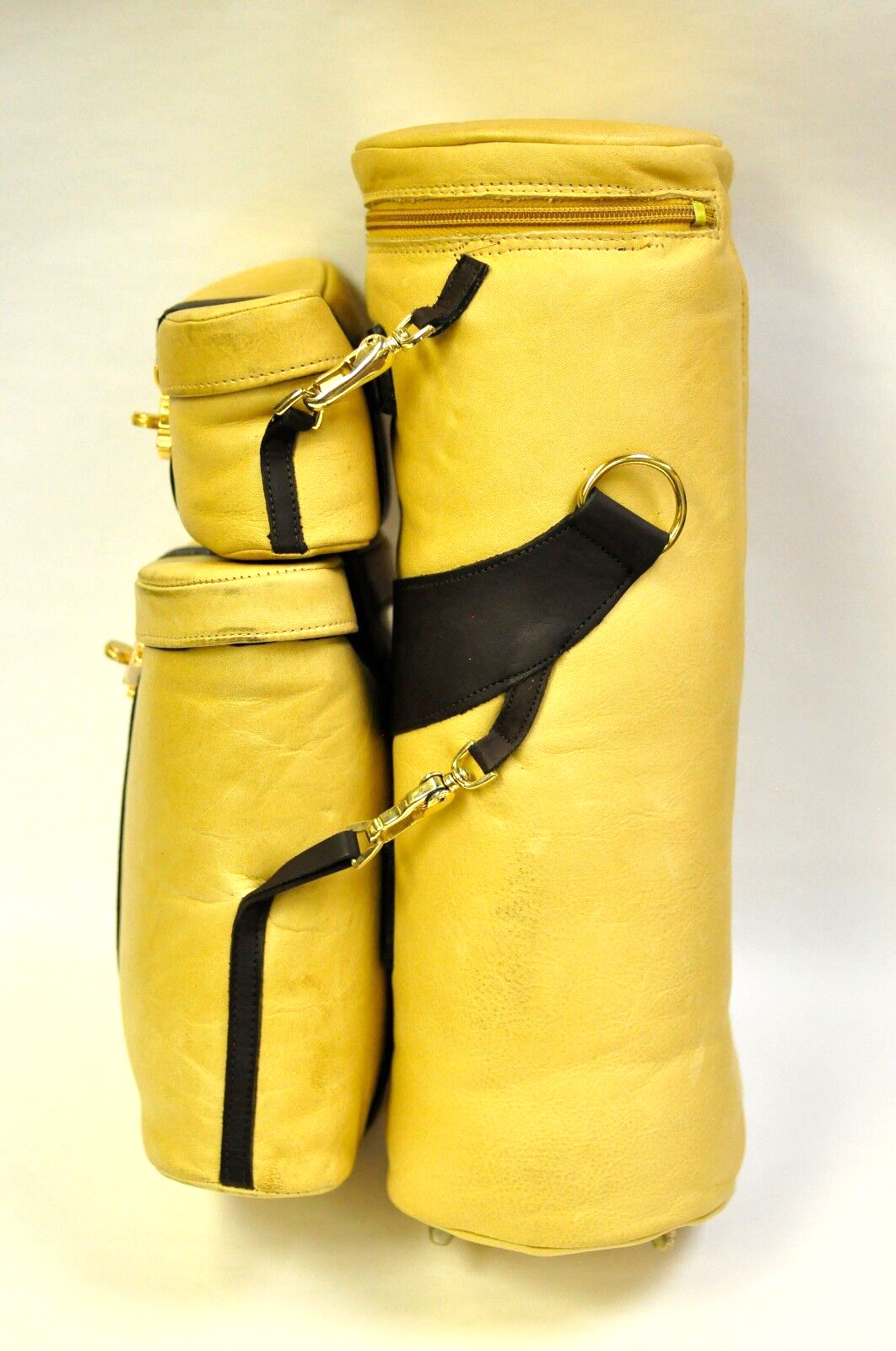 A set of 3(three)Alpine cases. For a lens and accessories.