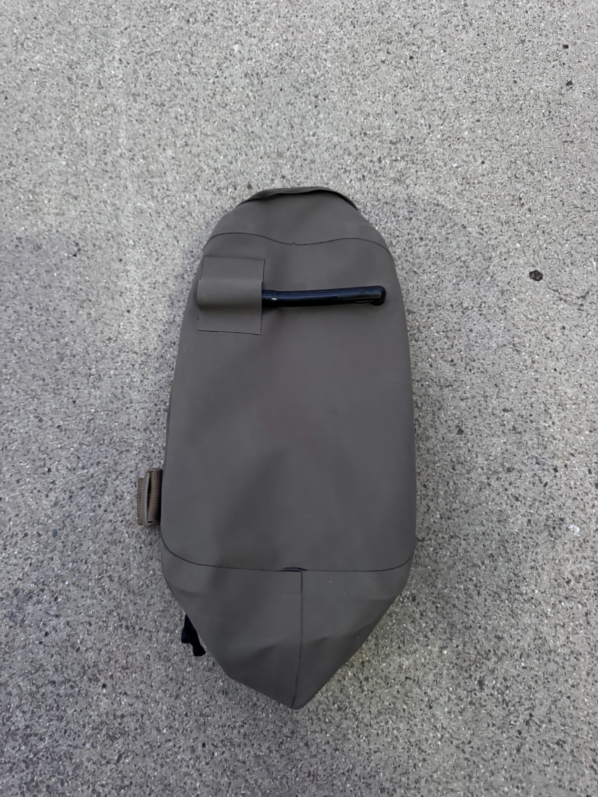Watershed Alpha Green Waterproof Vertical 16x7x8 Drop Leg Swimmer Pouch
