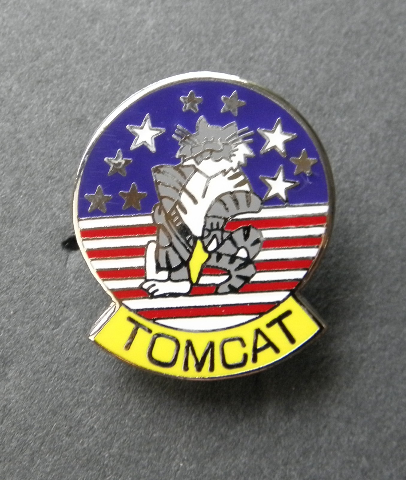 NAVY TOMCAT F-14 TOM CAT LAPEL PIN 1 INCH TOP GUN TOM