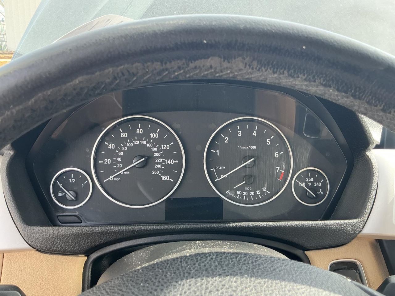 320I 2014 Glove Box 4994309