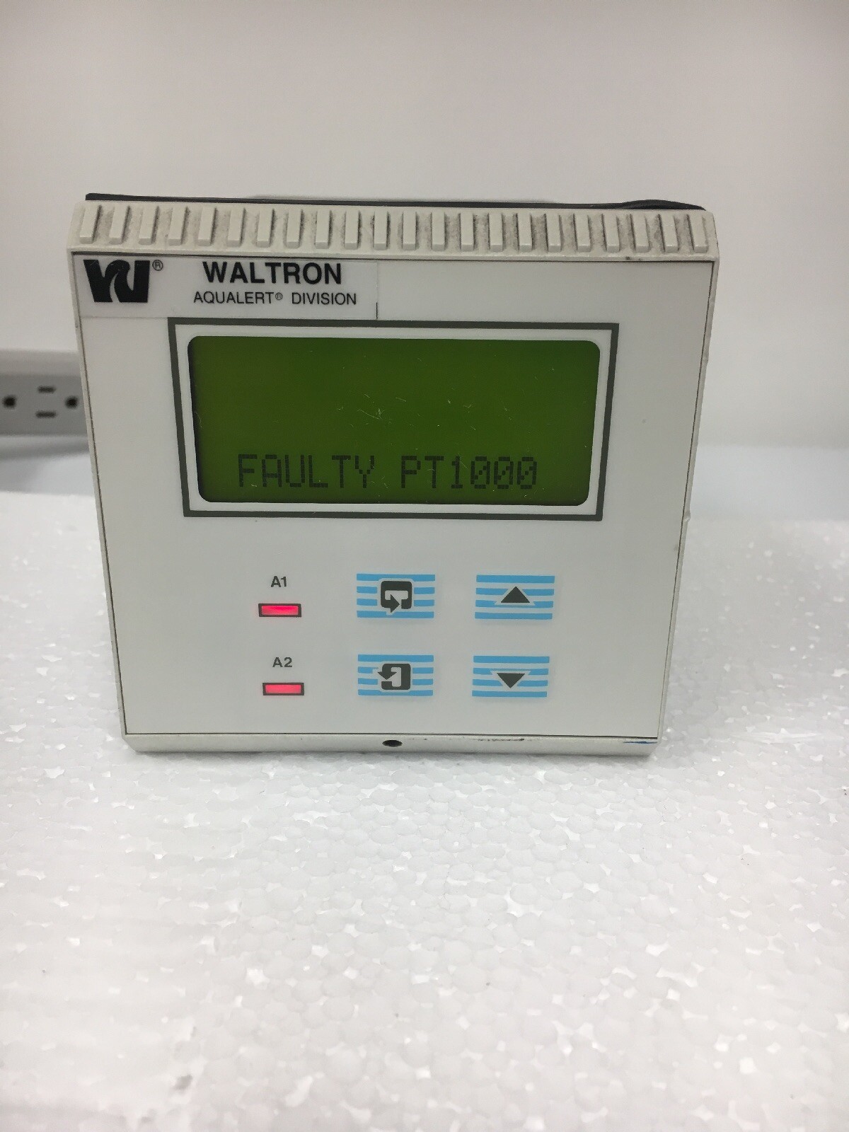 Lot of 4 - USED WALTRON Aqualert Division ANALYZER