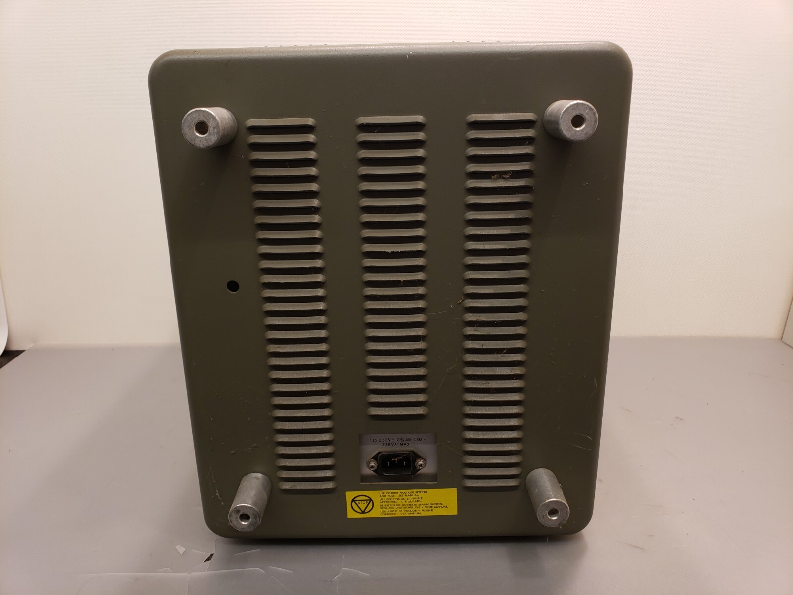 Vintage Hewlett Packard HP model 608E VHF Signal Generator **Nice Condition