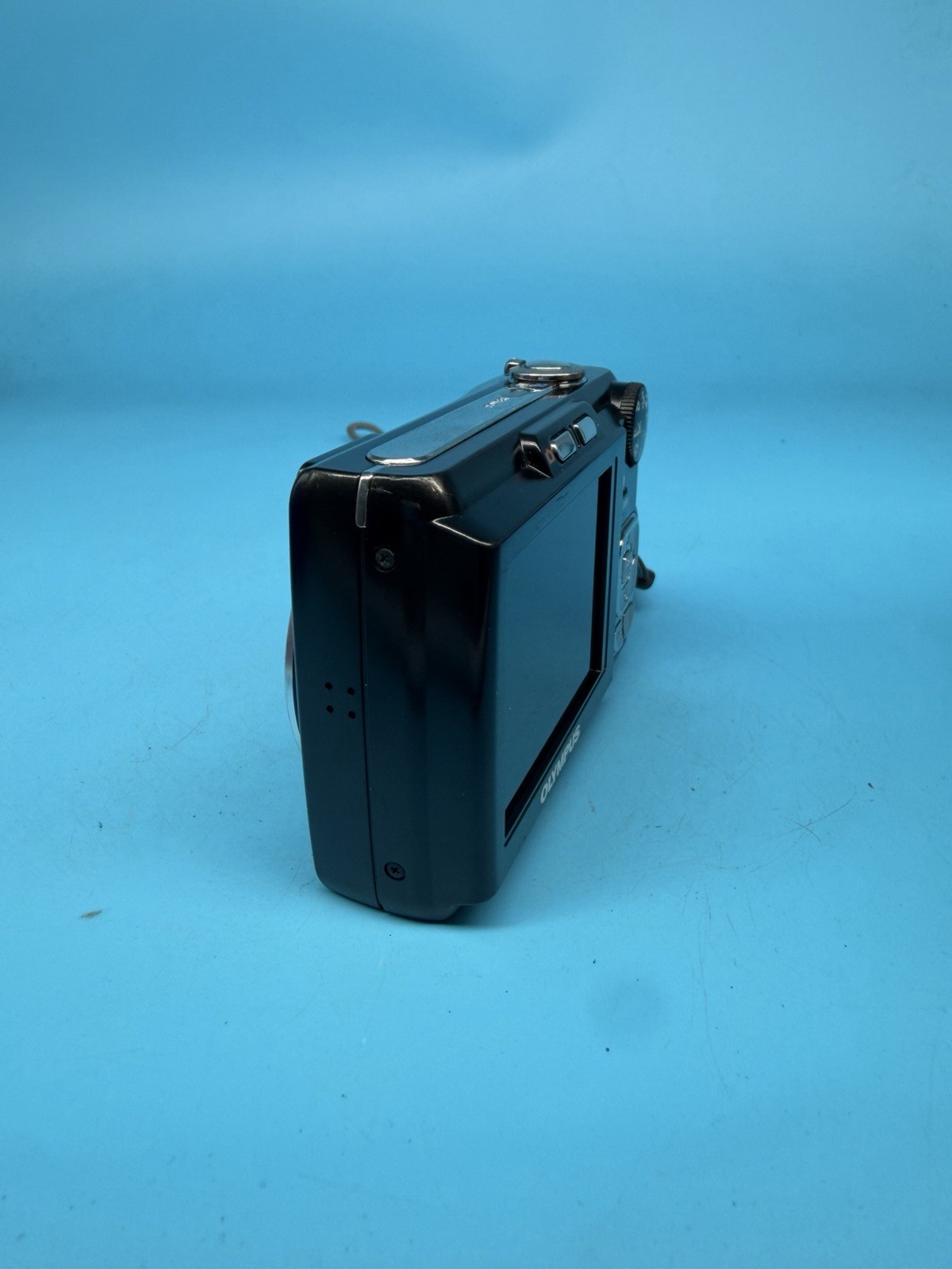 Olympus X-840 8.0MP Digital Compact Camera, Black - Tested