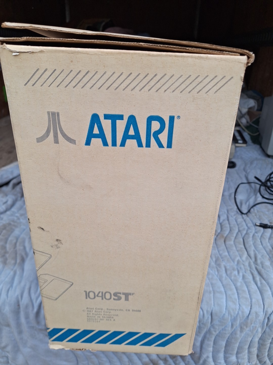 Vintage Atari 1040st With Box Untested