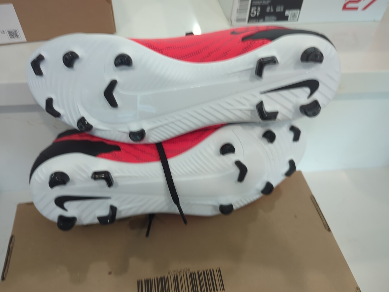 Nike Phantom GX Club FG/MG Size 6 Mens OPEN BOX
