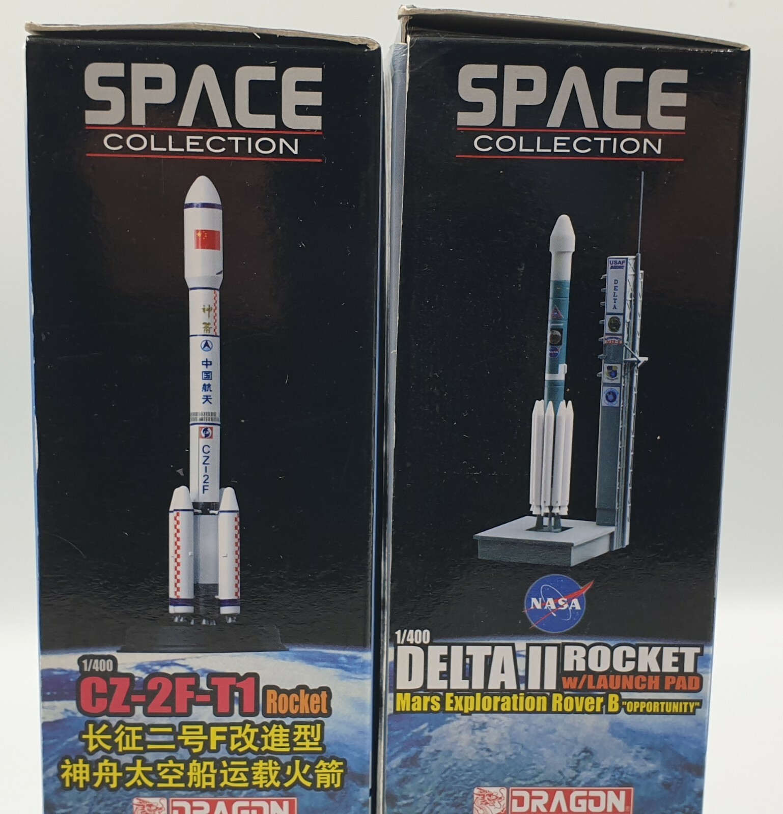 SPACE : DELTA II ROCKET WITH LAUNCH PAD & TITAN IIIC MAIDEN FLIGHT DRAGON MODELS