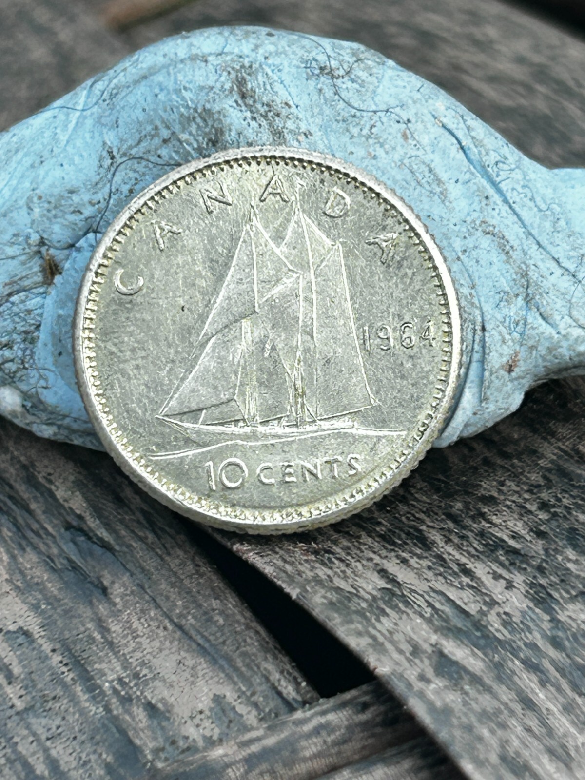 1964 Canada 10 Cents Silver Coin ref X 12