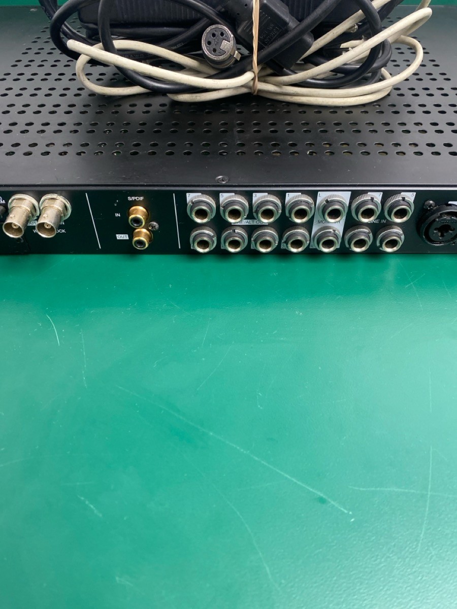 Universal Audio Apollo 8p Audio Interface, Black, Thunderbolt 2 (EZ5002483)
