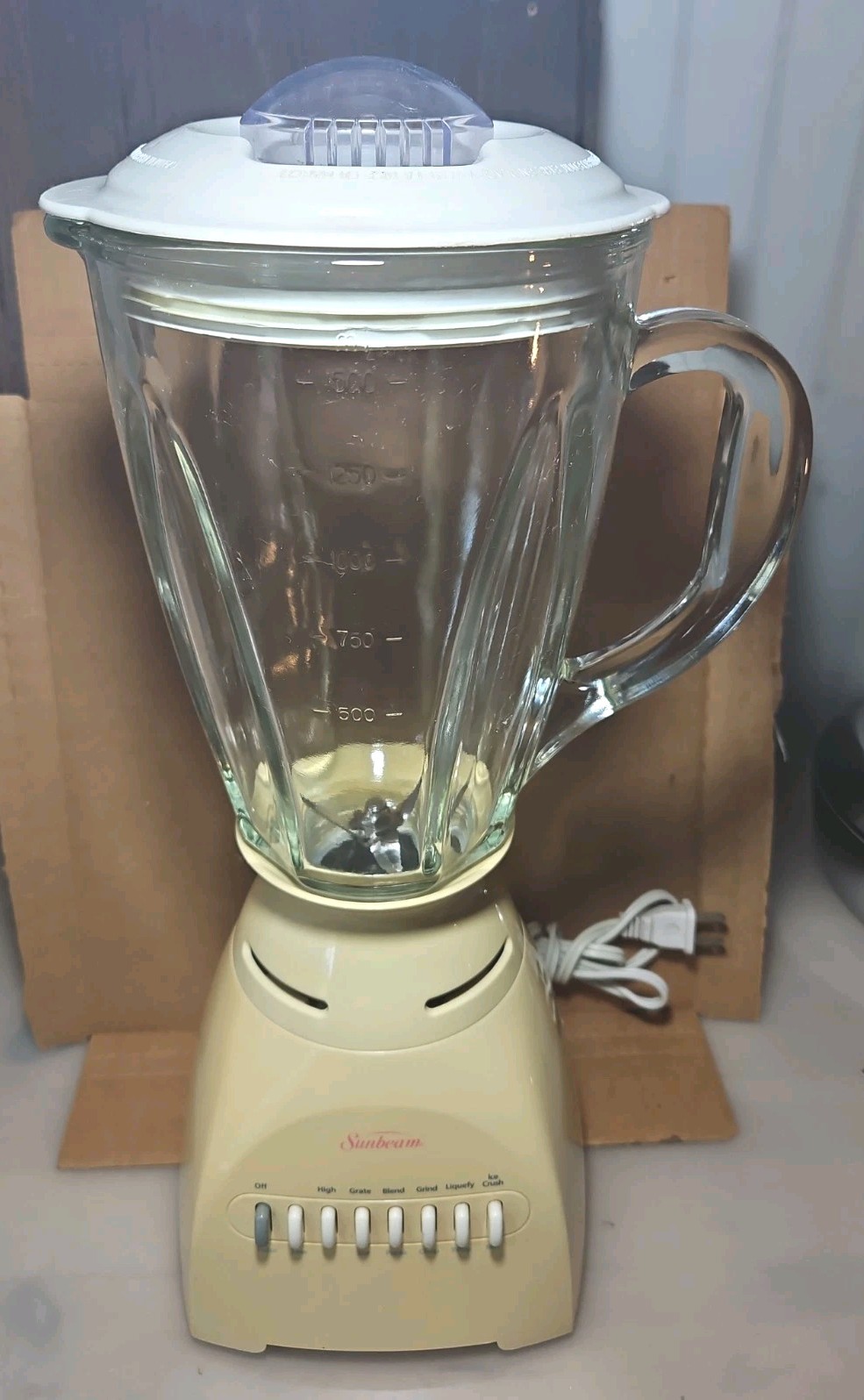 SUNBEAM Lt Yellow 6 Cup 48 oz 6 Spd Blender Mod # 4192 Great Used Condition