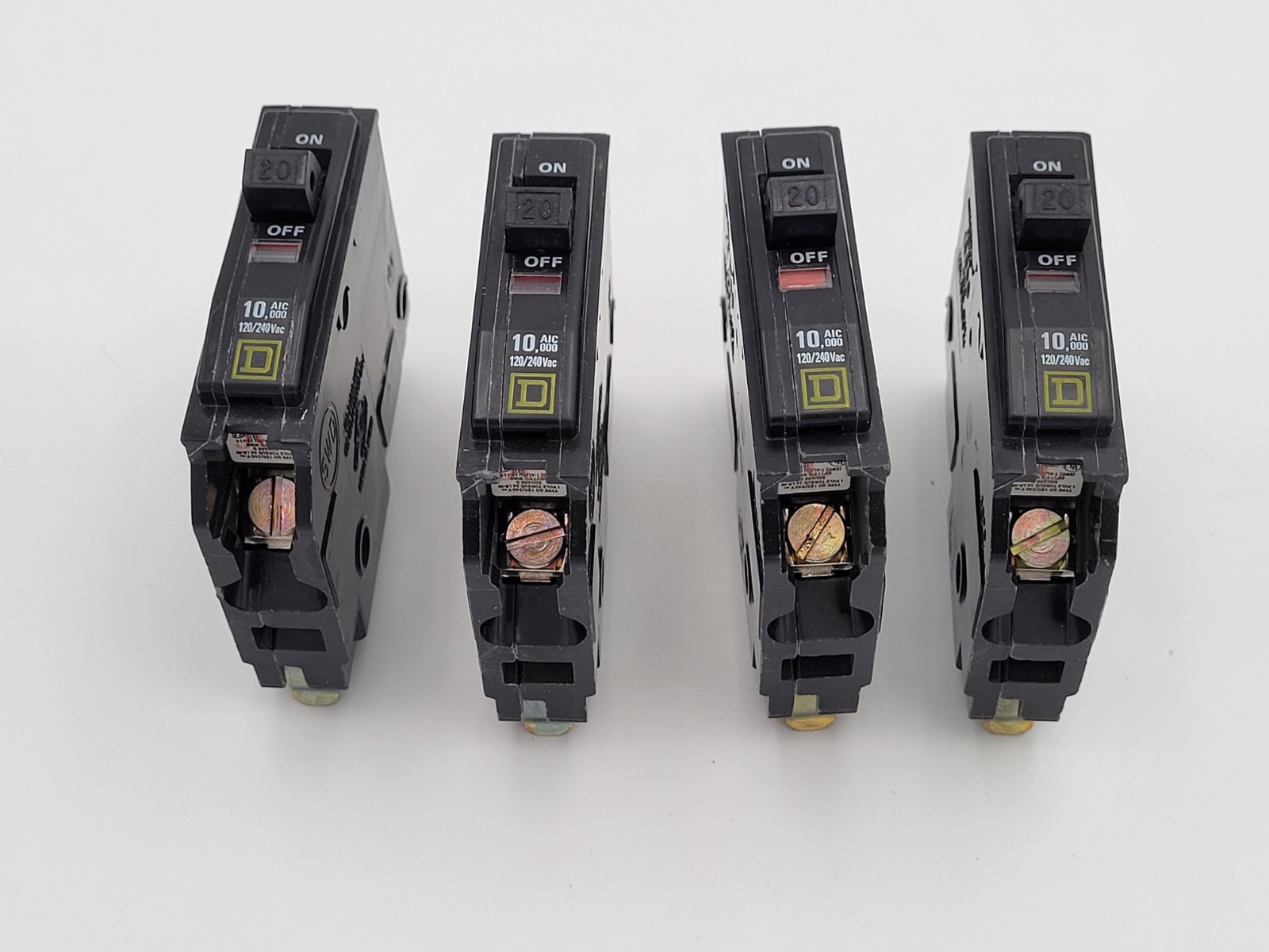 NEW Square D Type QO 20 A 1-Pole Circuit Breaker QO120
