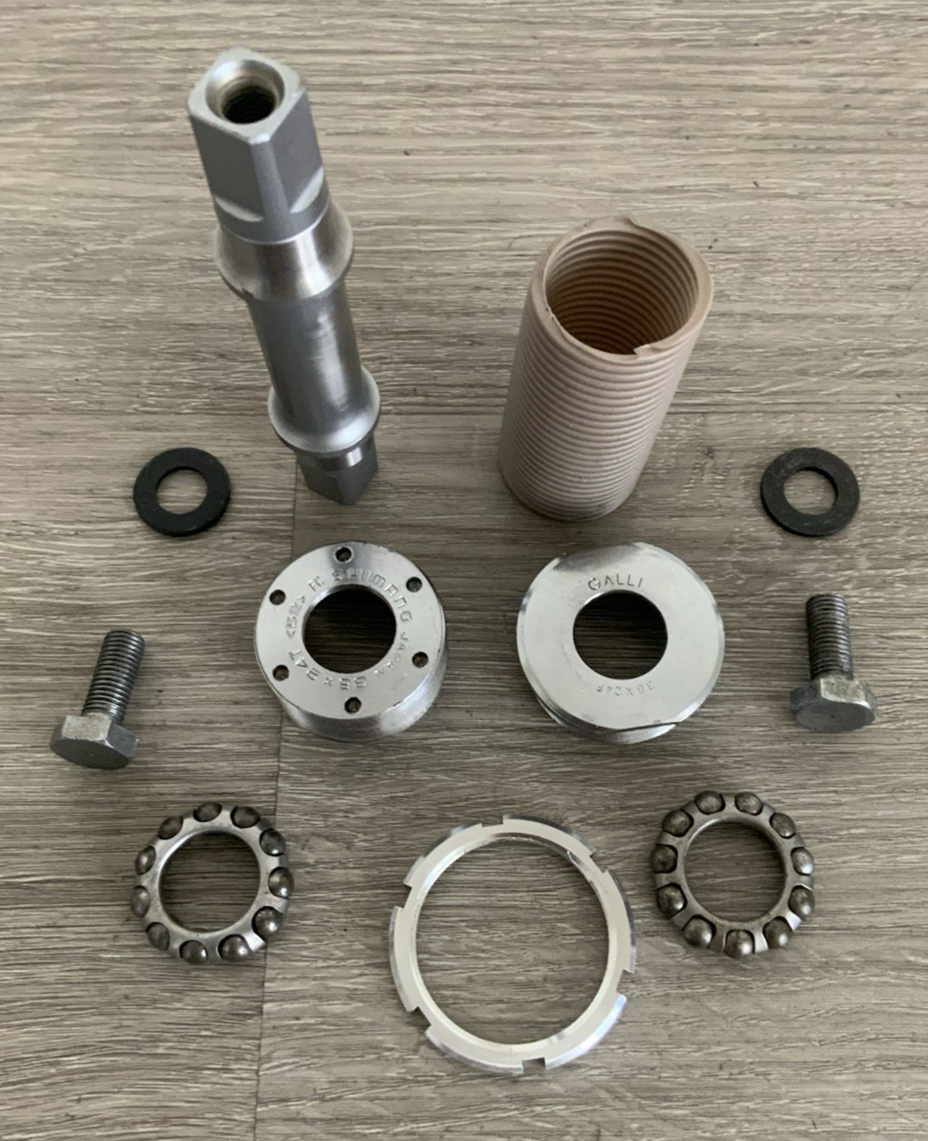 SHIMANO GALLI BOTTOM BRACKET ITALIAN THREADING 70 MM X 115 MM