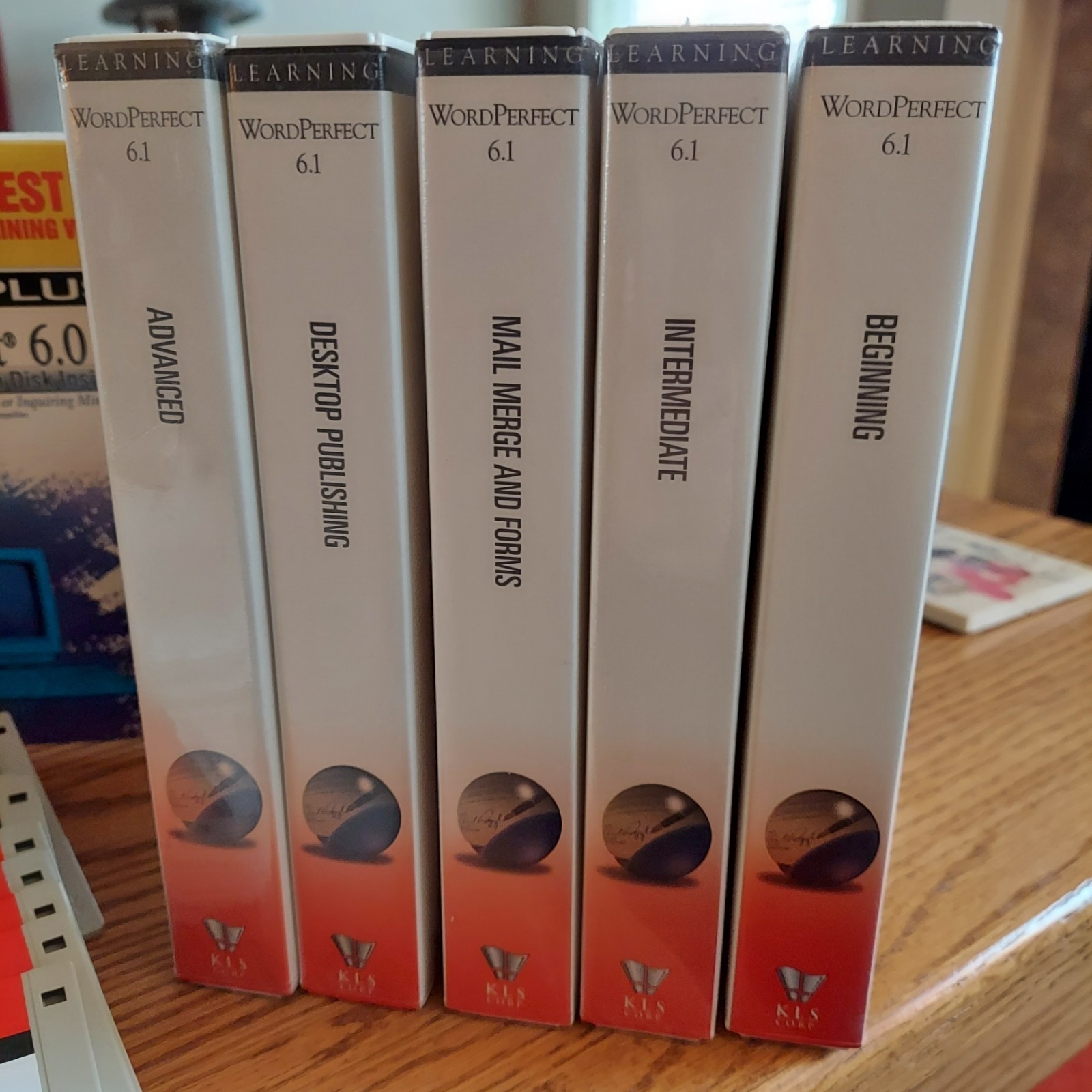 WordPerfect 6.0 for Windows Bundle With Software And VHS Video Series Vintage PC