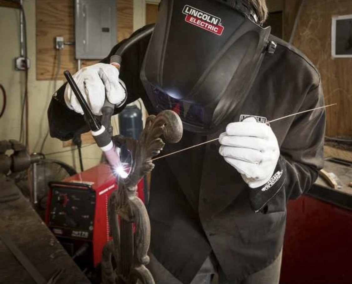 Lincoln Electric K2985 Traditional FR Cloth Welding Jacket Large