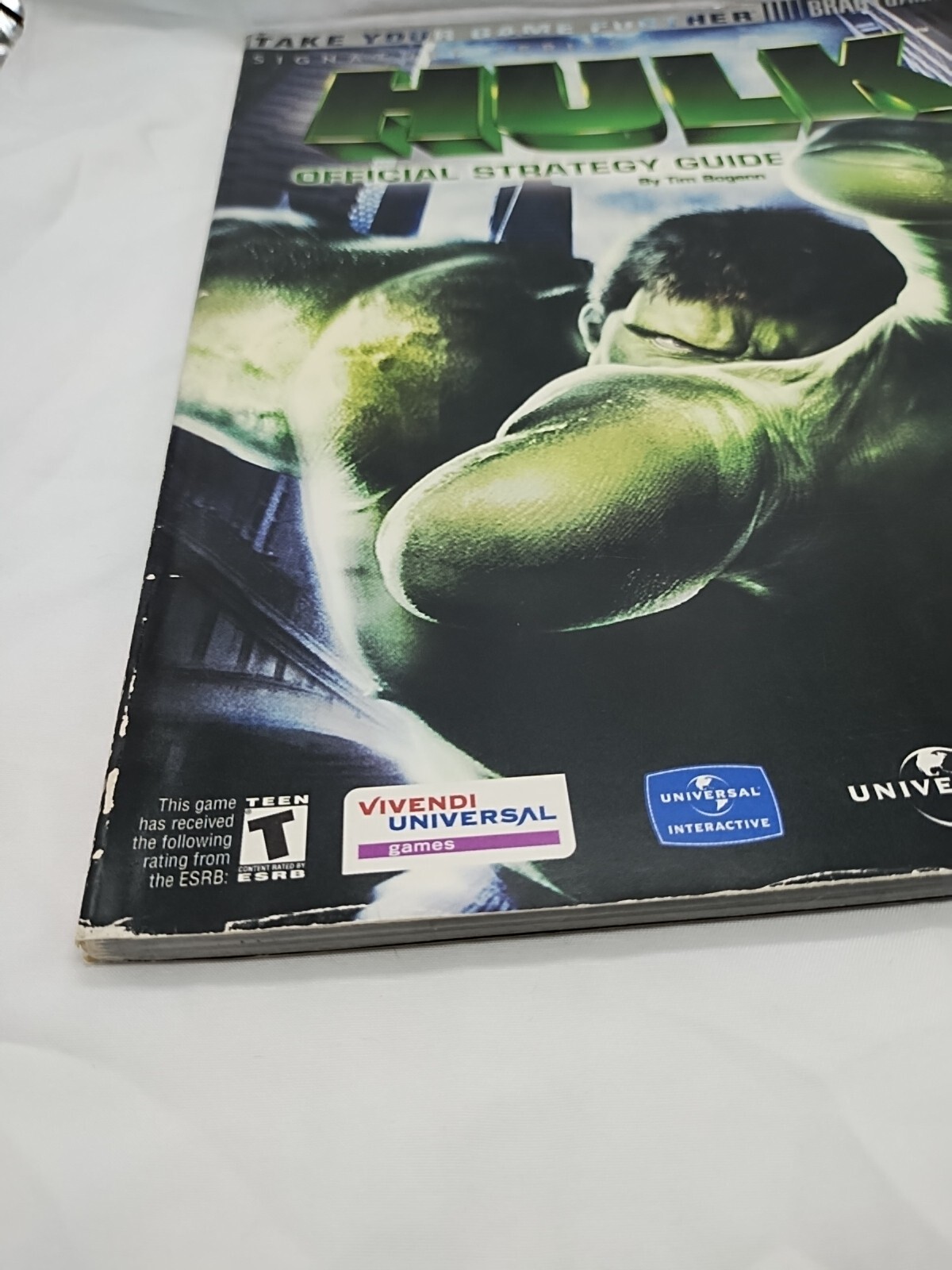Hulk Official Strategy Guide Book With Poster Insert