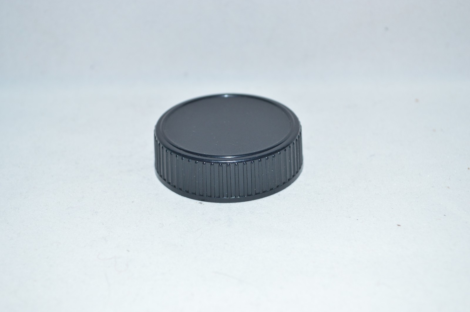 Generic Minolta MD Hard Plastic Rear Lens Cap (LC-225)
