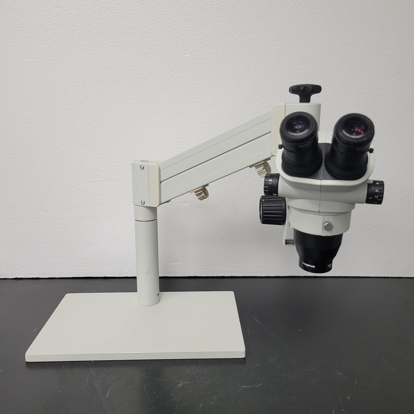 Olympus Stereo Microscope SZ51 with Boomstand
