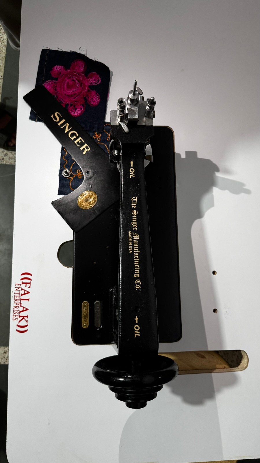 Singer 114w103 Chain & Moss Stitch Embroidery Machine