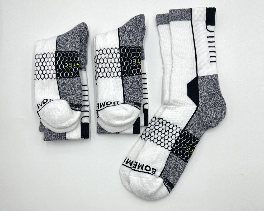 Bombas 3 pairs Men's All-Purpose Performance Calf Socks Size Large Cushion white