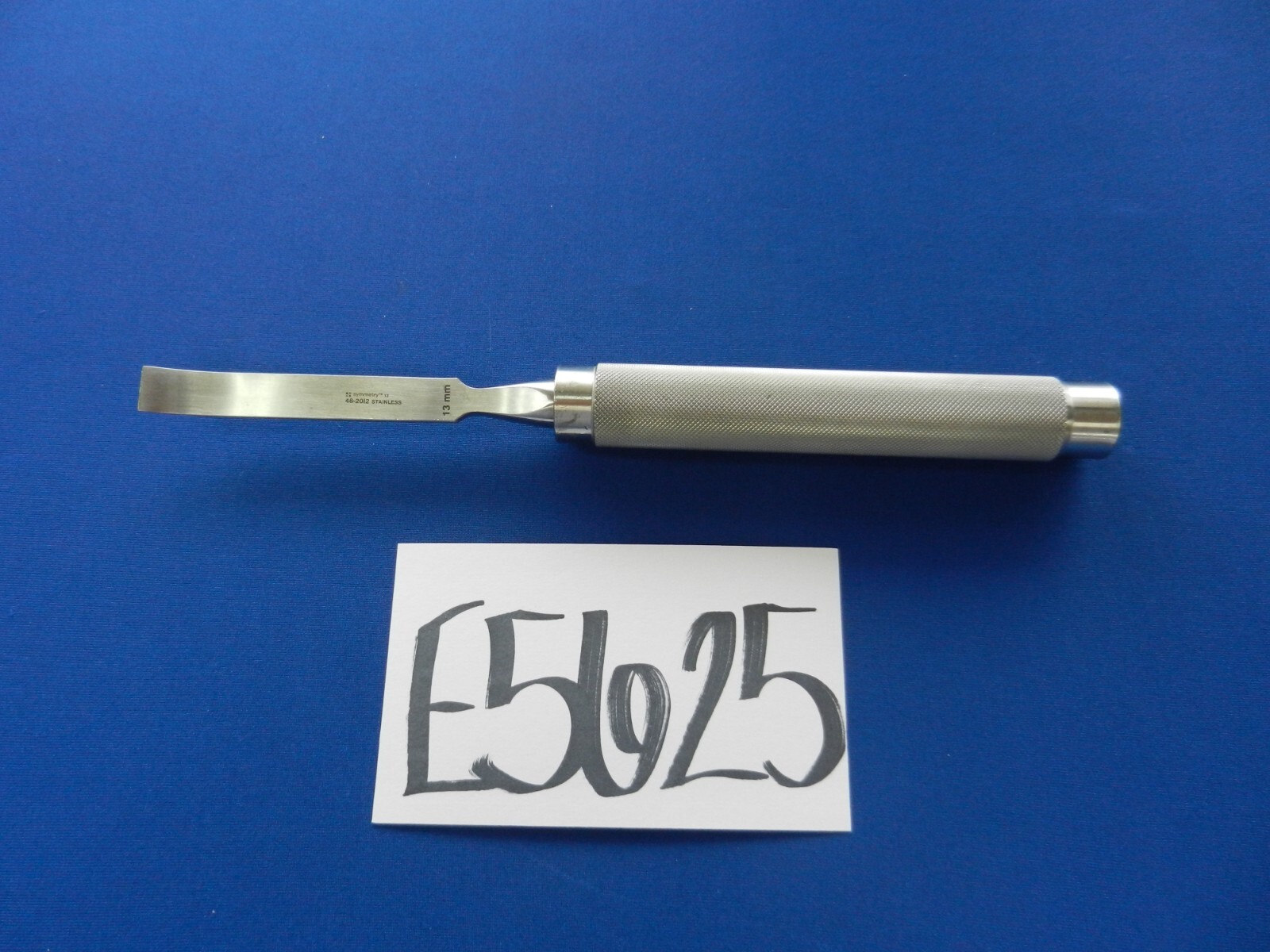 E5625 Symmetry 46-2012 Curved 13mm Osteotome 27.9cm Overall Length