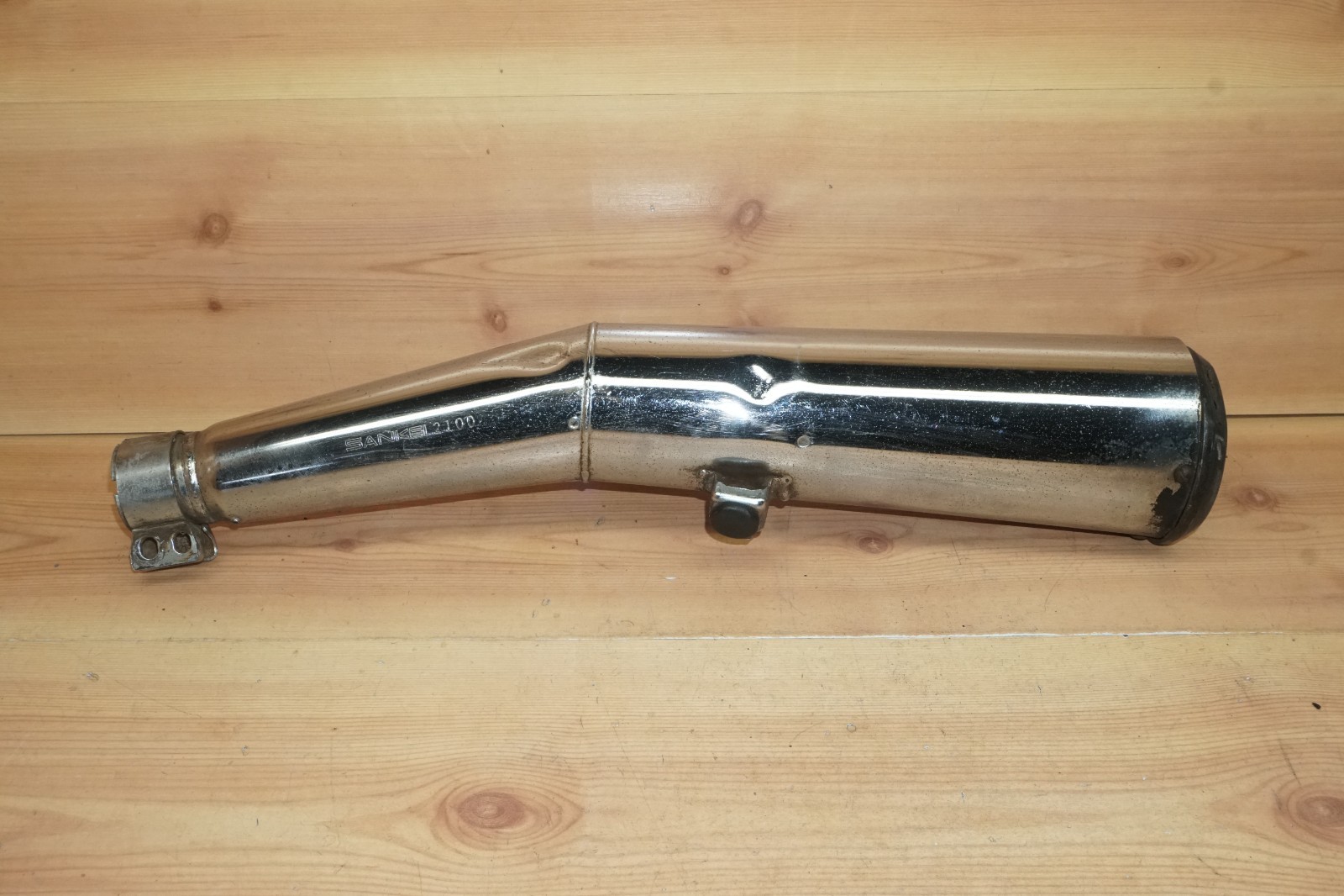 1984 1985 Honda VF700S VF700 Sabre OEM Left Exhaust Pipe Muffler 18430-MB0-950