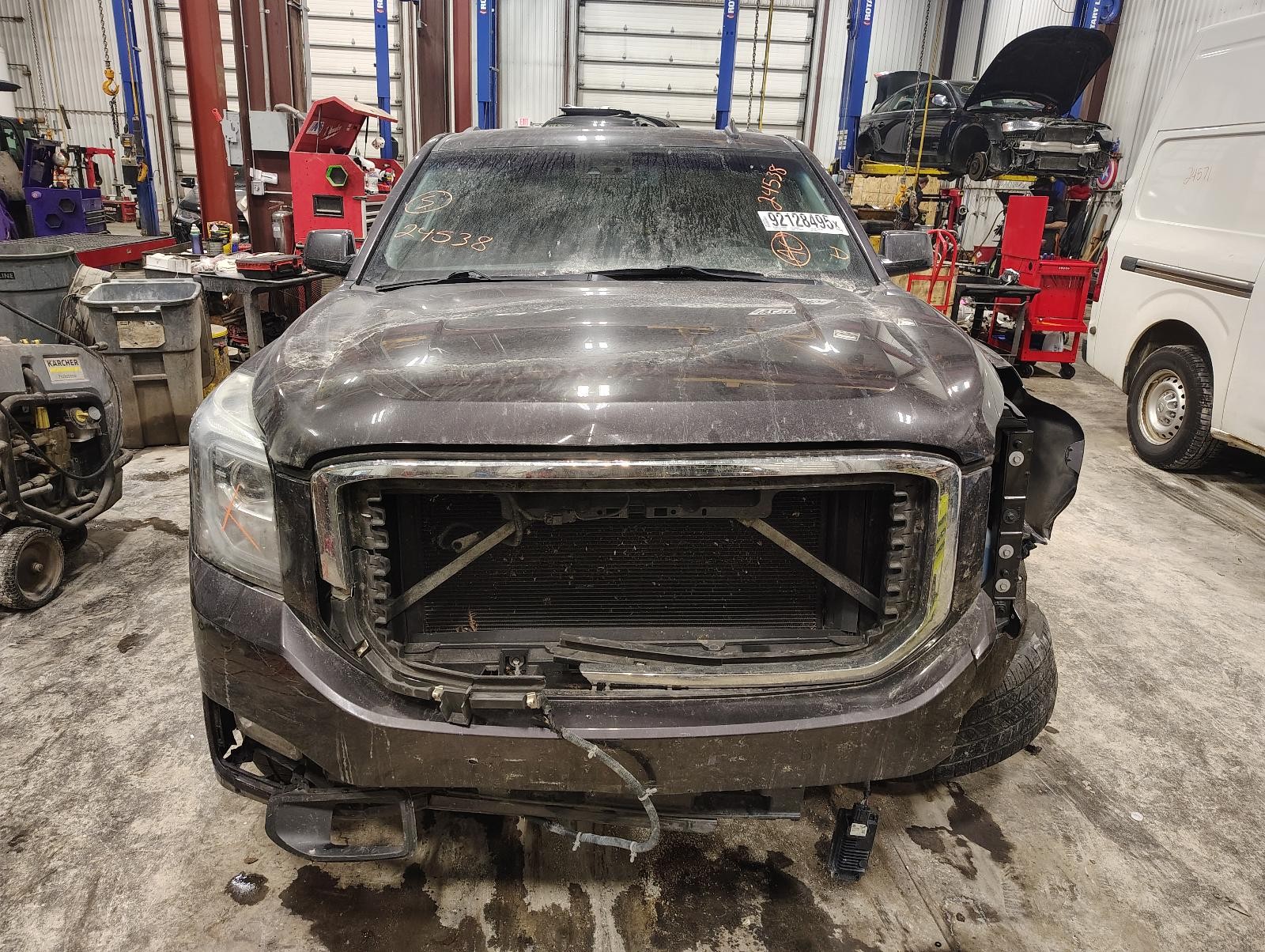 Used Blind Spot Detection System Warning Control Module fits: 2015 Gmc Yukon Dri