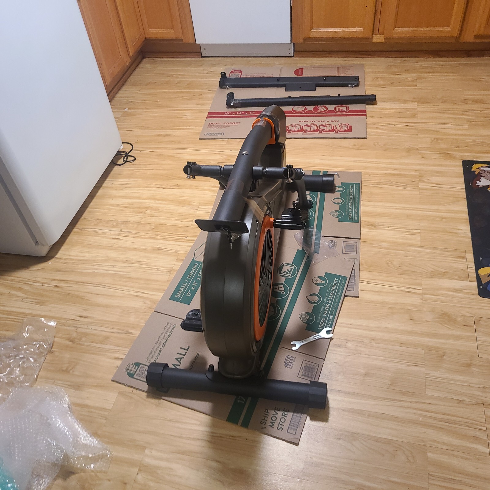 Elliptical Exercise Machine Hyper-Quiet 16 Resistance Levels, 400LBS Capacity