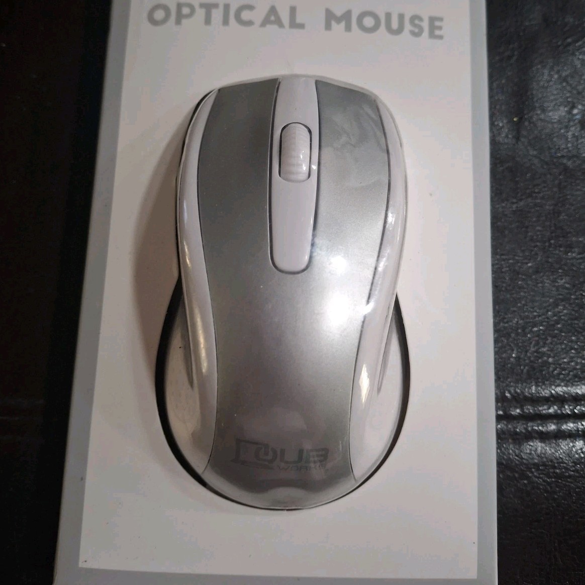 QUB Works Wired Optical Standard Mouse, 3-Button Scroll Wheel, Silver/White