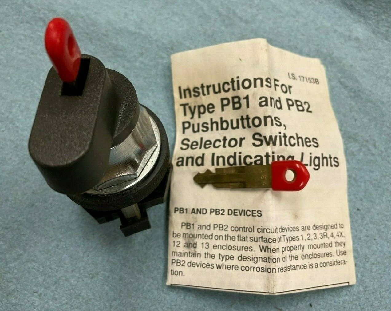 WESTINGHOUSE PB1KGH2A 2 POS MAINTAINED KEY OPERATOR SEL. SWITCH