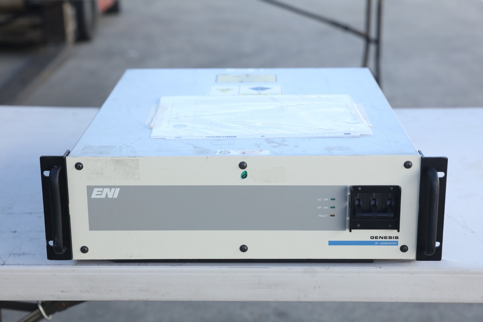 ENI Genesis GMW-25 RF Generator GW2502MA-81C001-L2 3-Phase 208V