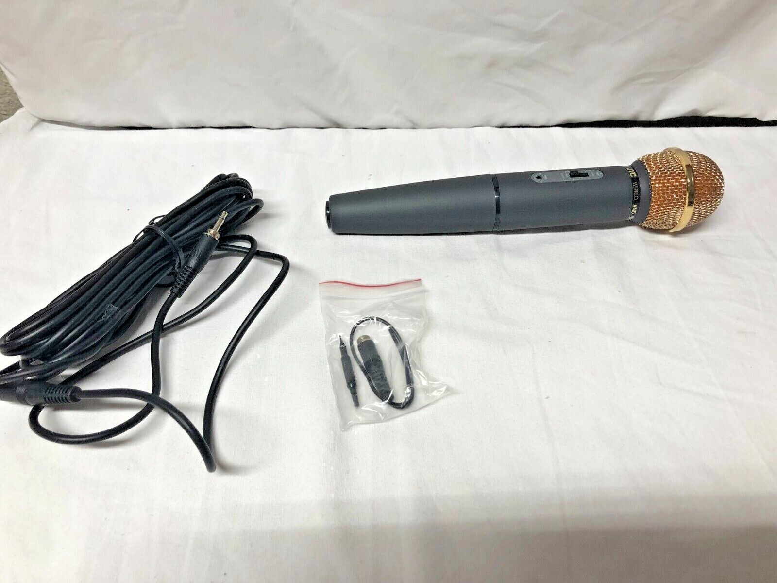 JVC PEAC0339 Dynamic Microphone, Cable Wire and FM