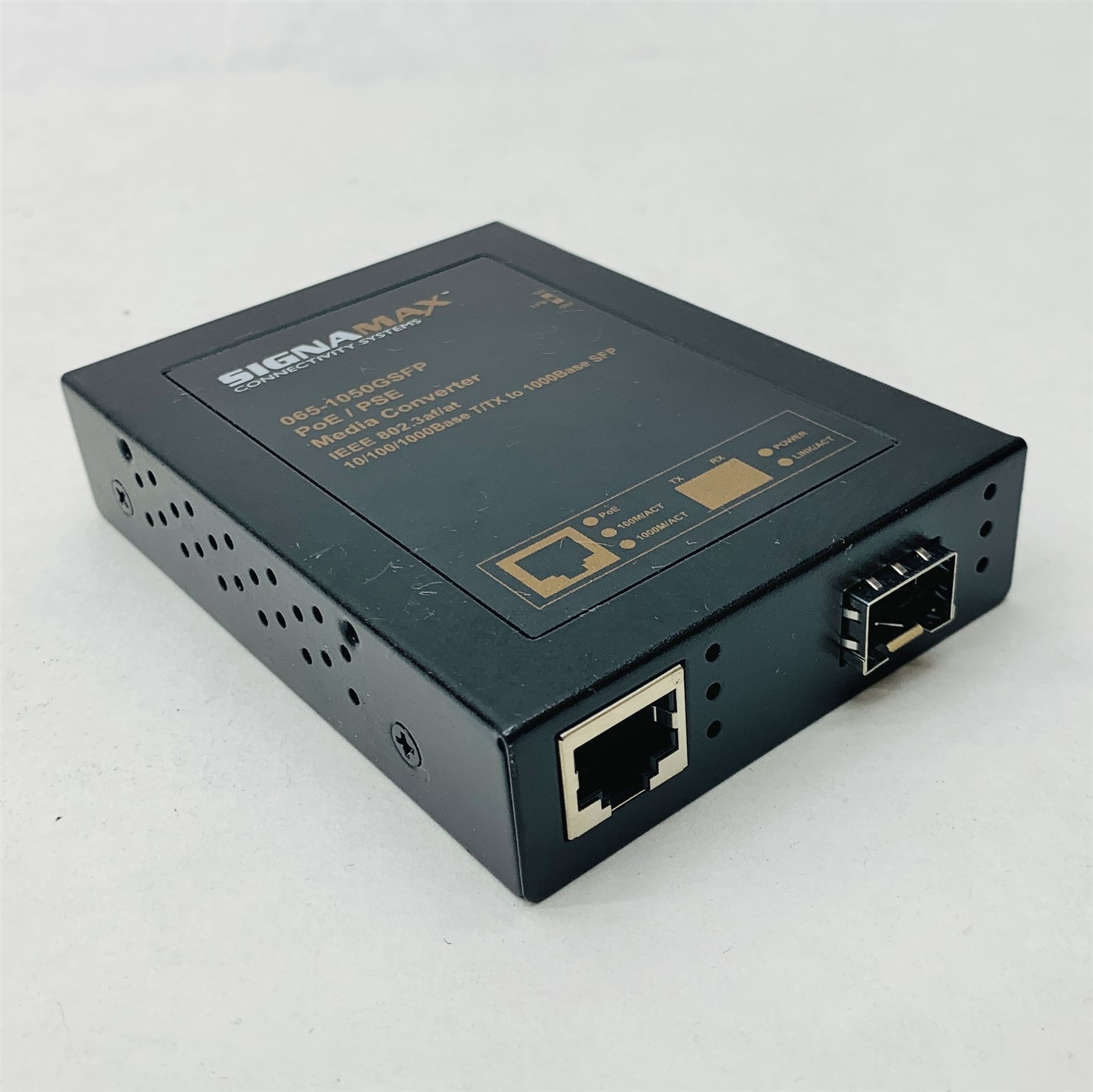 Signamax 065-1050-GSFP PoE Media Converter 10/100/1000 T/TX to 1000 SFP *No PSU*