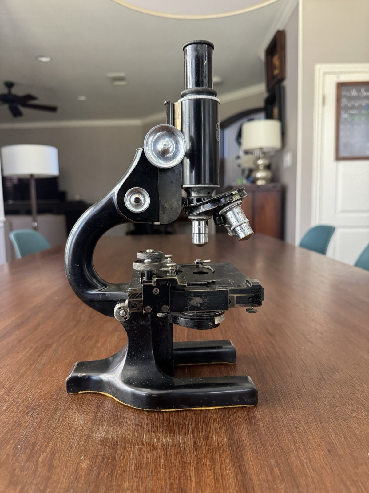 WWII-Era Spencer Microscope – Complete Set w/ Wood Case – Pathologist Use