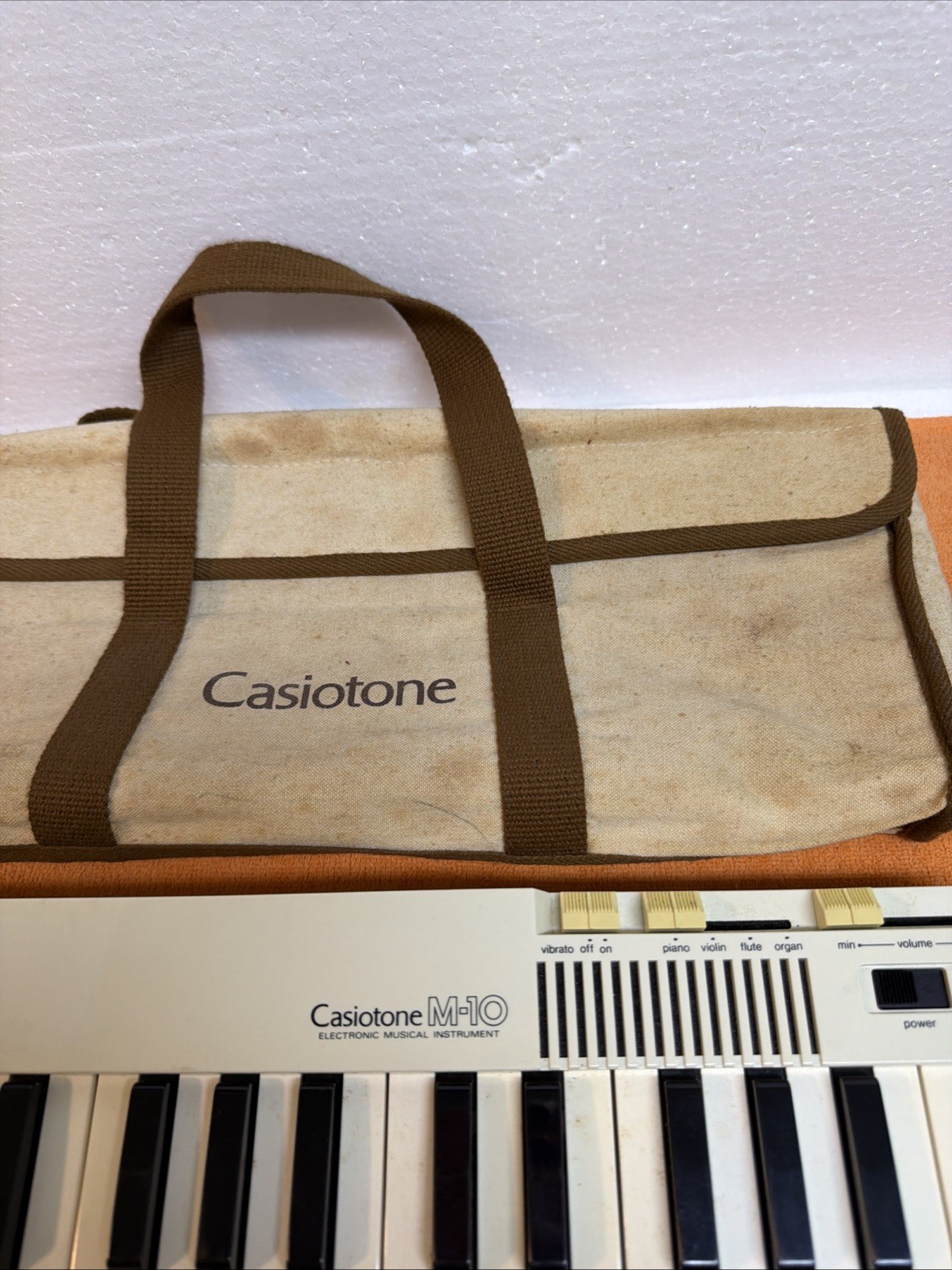 1981 Vintage Casio Casiotone M-10 Mini Electronic Keyboard Tested