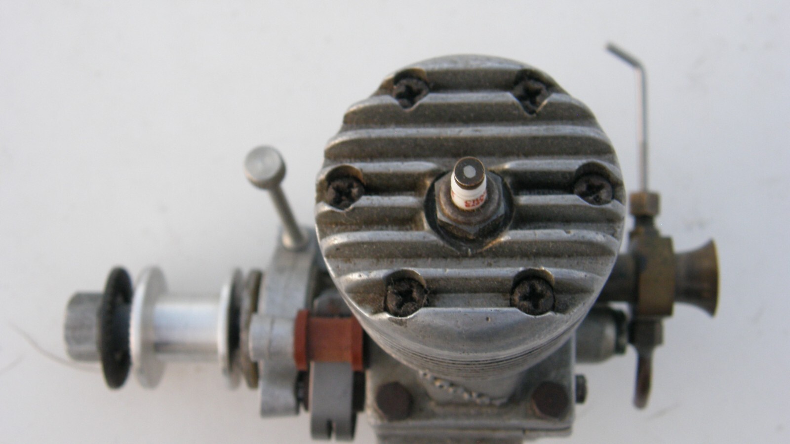 Hornet 60 Model Airplane Engine w/ Excellent Compression & Dual Ringed Piston