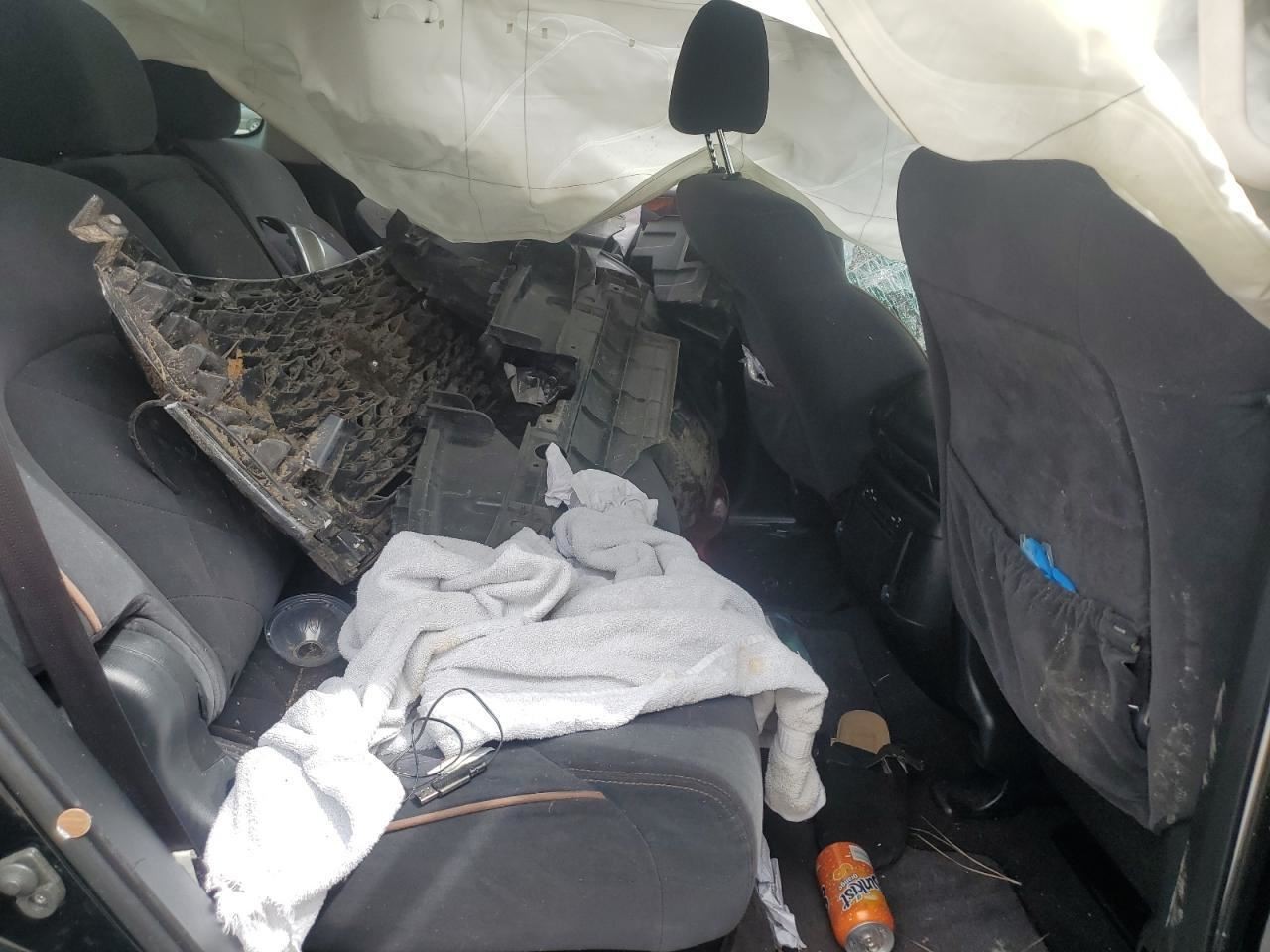 ARMADA 2018 Glove Box 4956769
