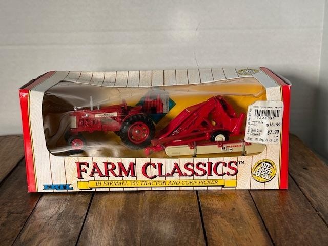 ERTL Farm Classics - IH Farmall 350 Tractor & Corn Picker Die-Cast 1/43 (NRFB)