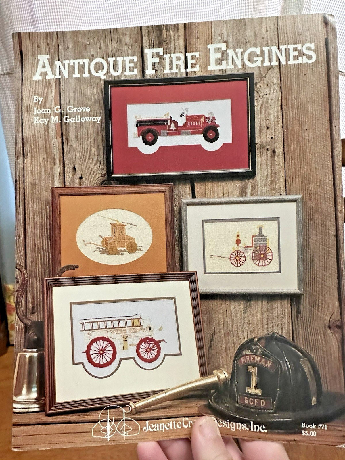 Jeanette Crews Designs ANTIQUE FIRE ENGINES cross stitch 4 charts - Book 71
