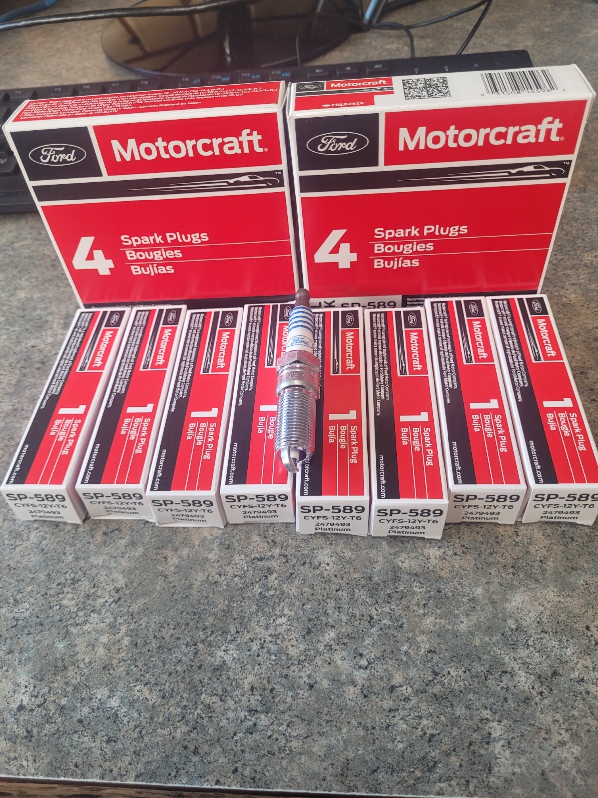 New Set of 8 Genuine OEM Motorcraft SP589 CYFS12YT6 Spark Plug replaces SP520(X)