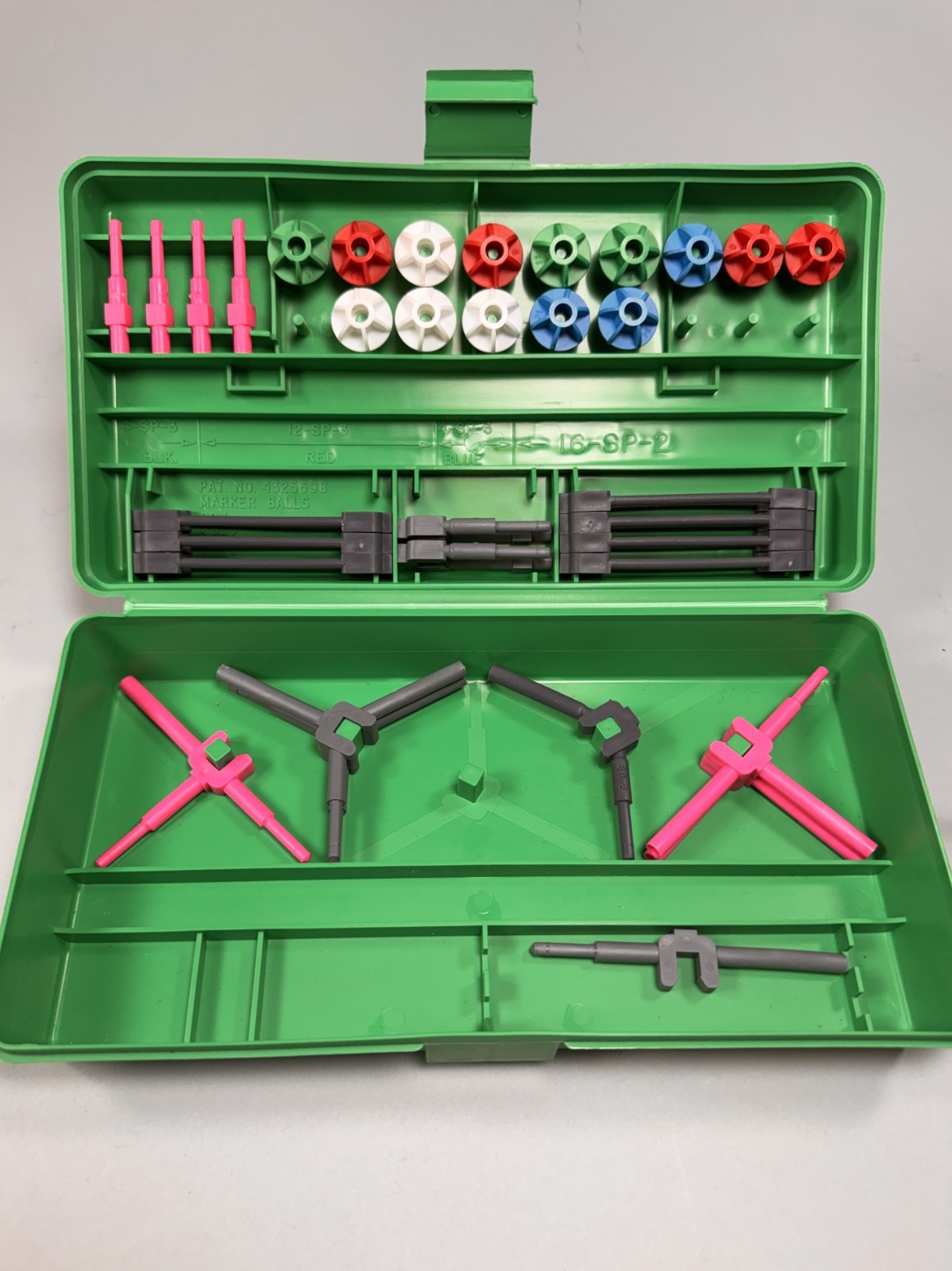 1995–96 Darling Models MOLECULAR VISIONS flexible molecular chemistry kit