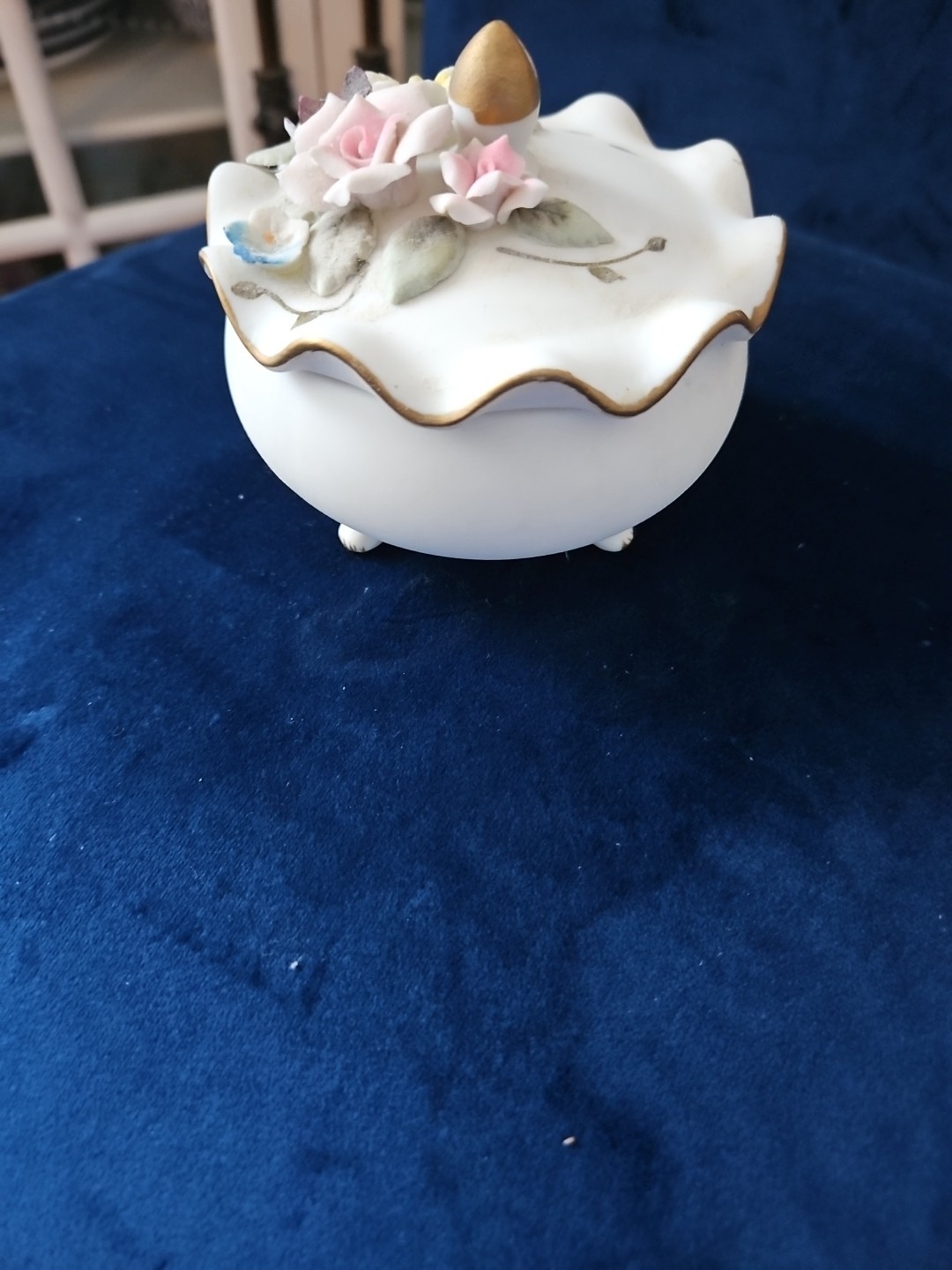 Lefton Floral Trinket Box Round 3.5" Diameter