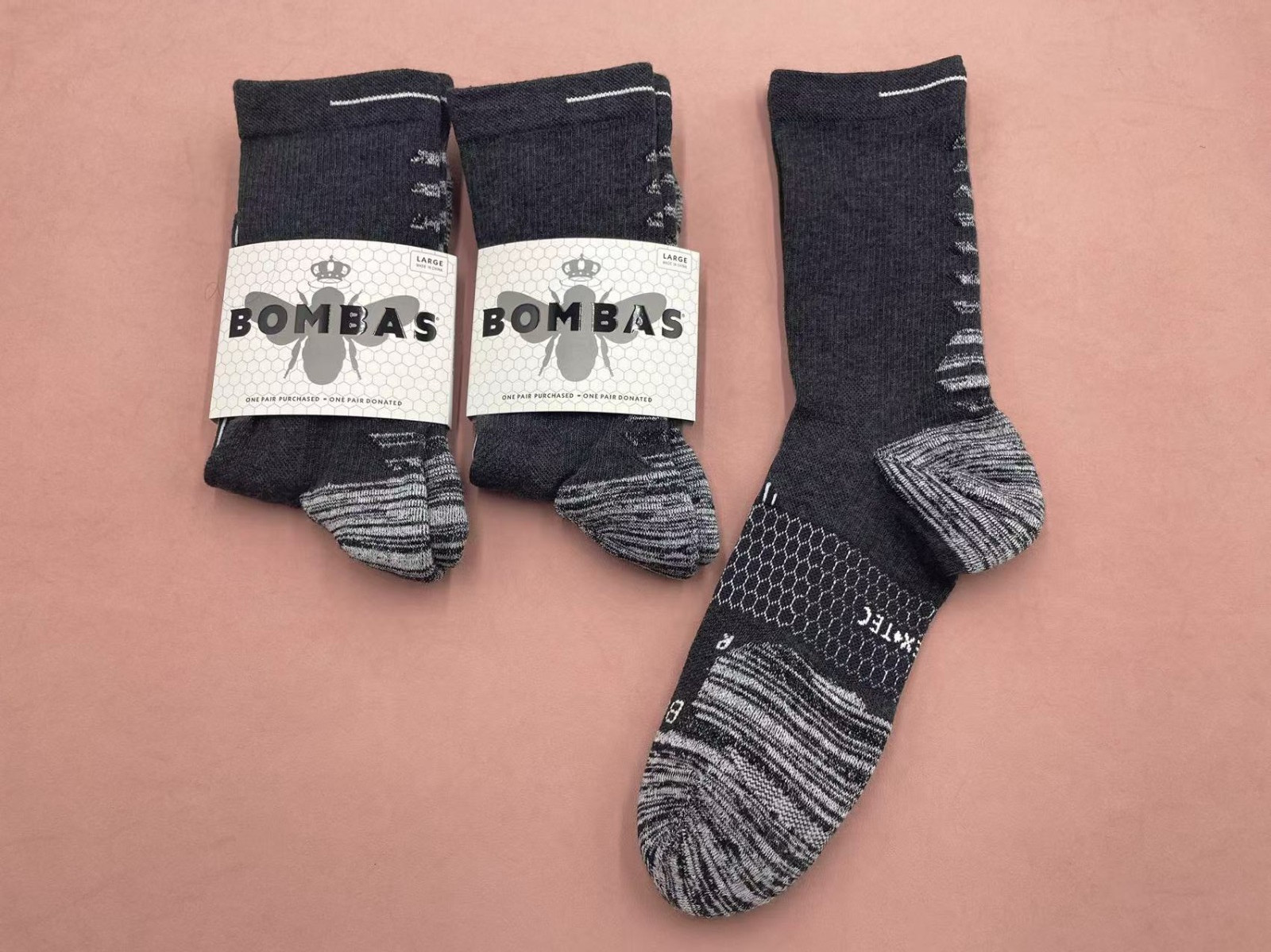 3 Pairs Bombas Men's All-Purpose Performance Calf socks Size Large9-13 Grey