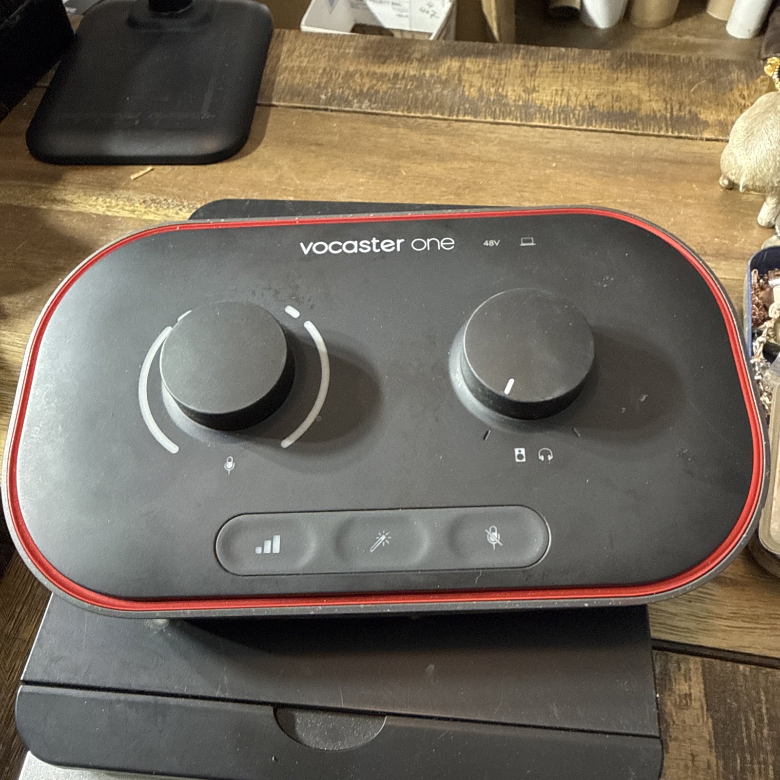 Focusrite Vocaster One Podcasting Interface