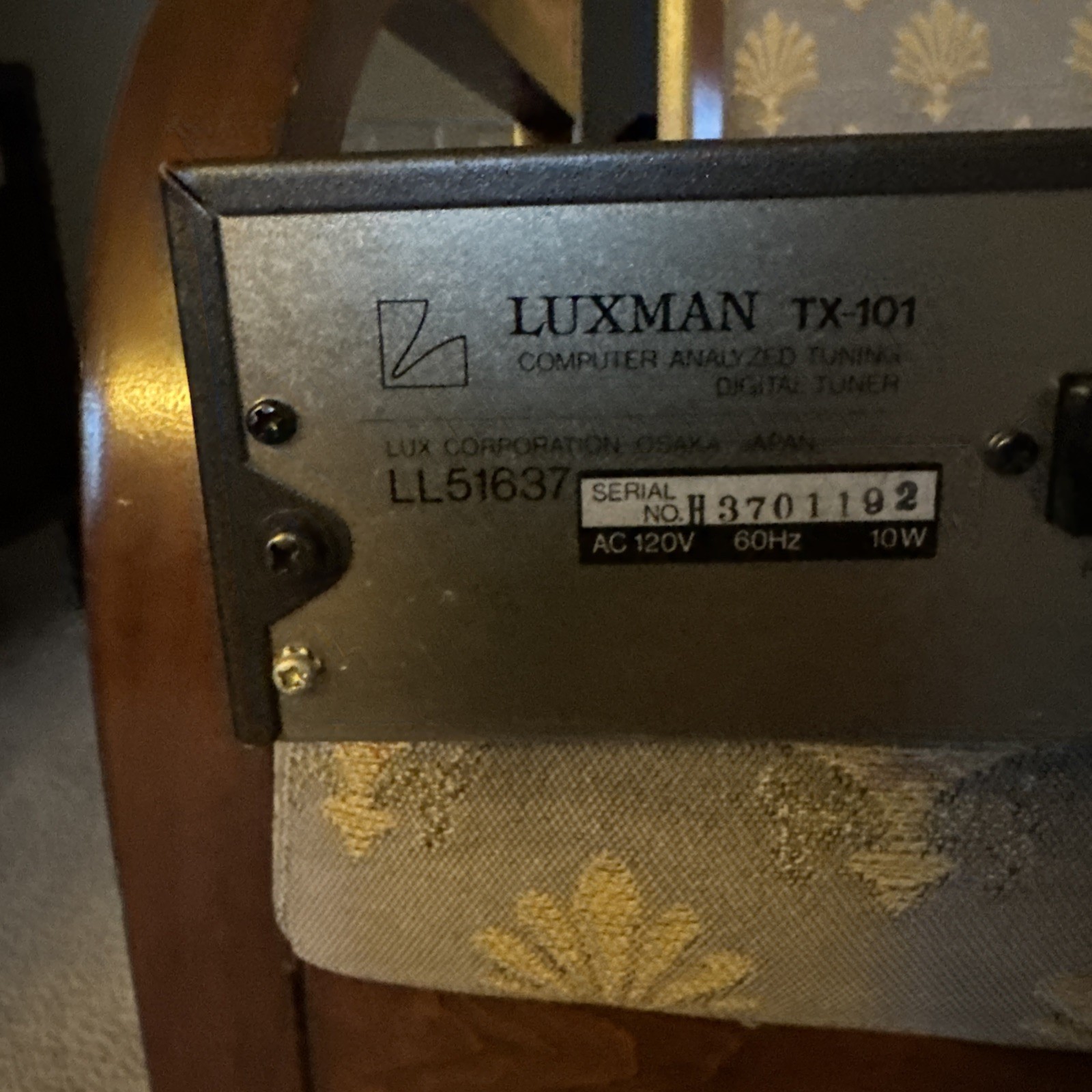 Vintage Luxman TX-101 Computer Analyzed Tuning Digital Tuner