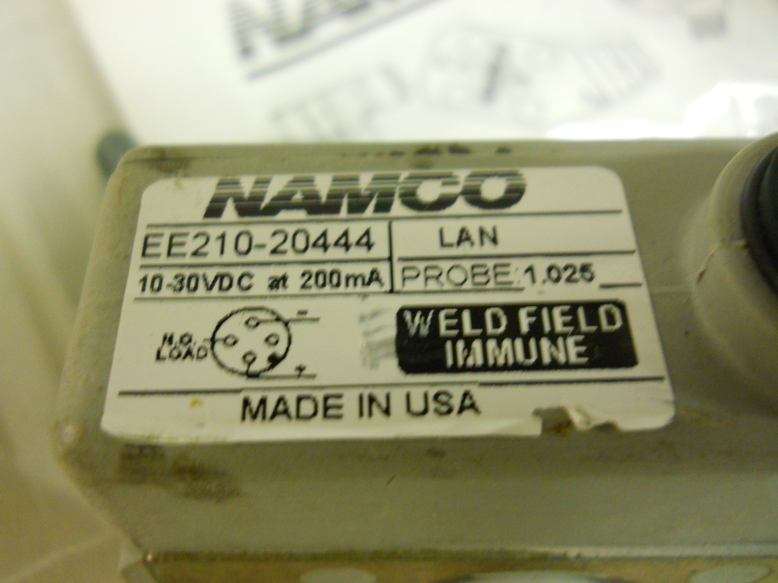 NAMCO EE210-20444 CYLINDICATOR SENSOR 10-30VDC NEW CONDITION NO BOX