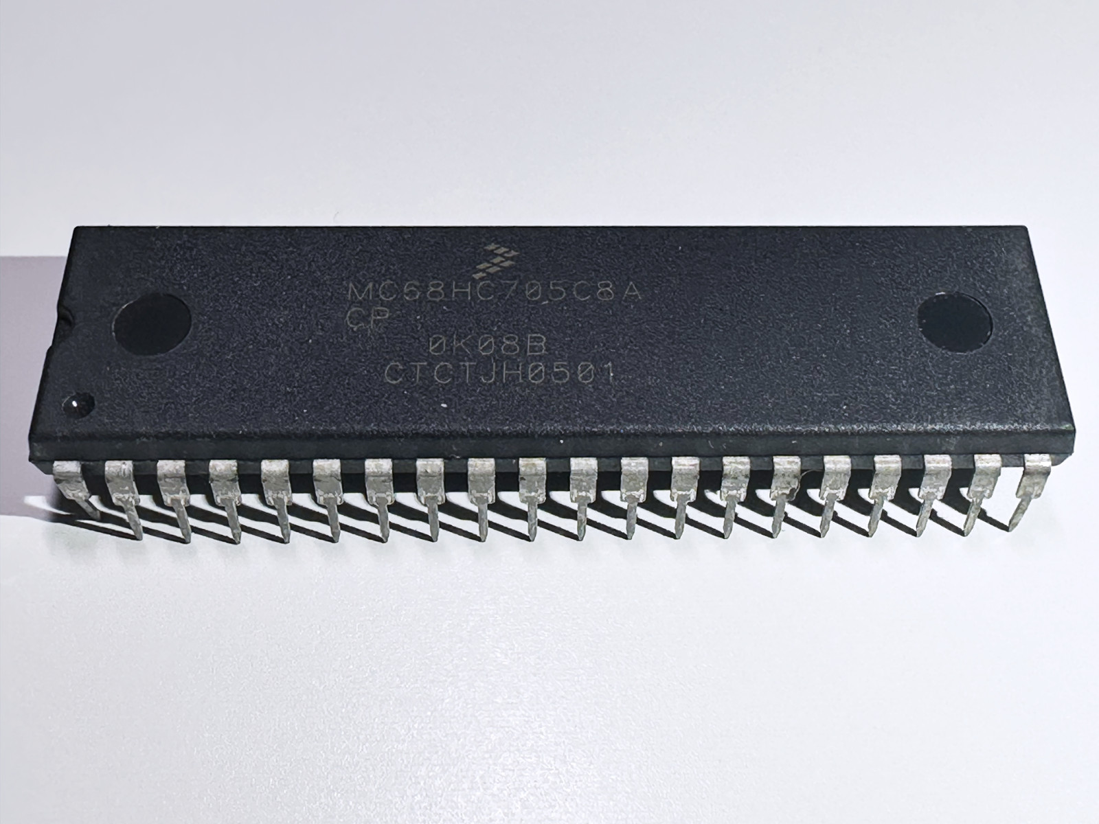 1X MC68HC705C8A MC68HC705C8ACP Freescale 8-bit Microcontroller 8K EPROM DIP-40